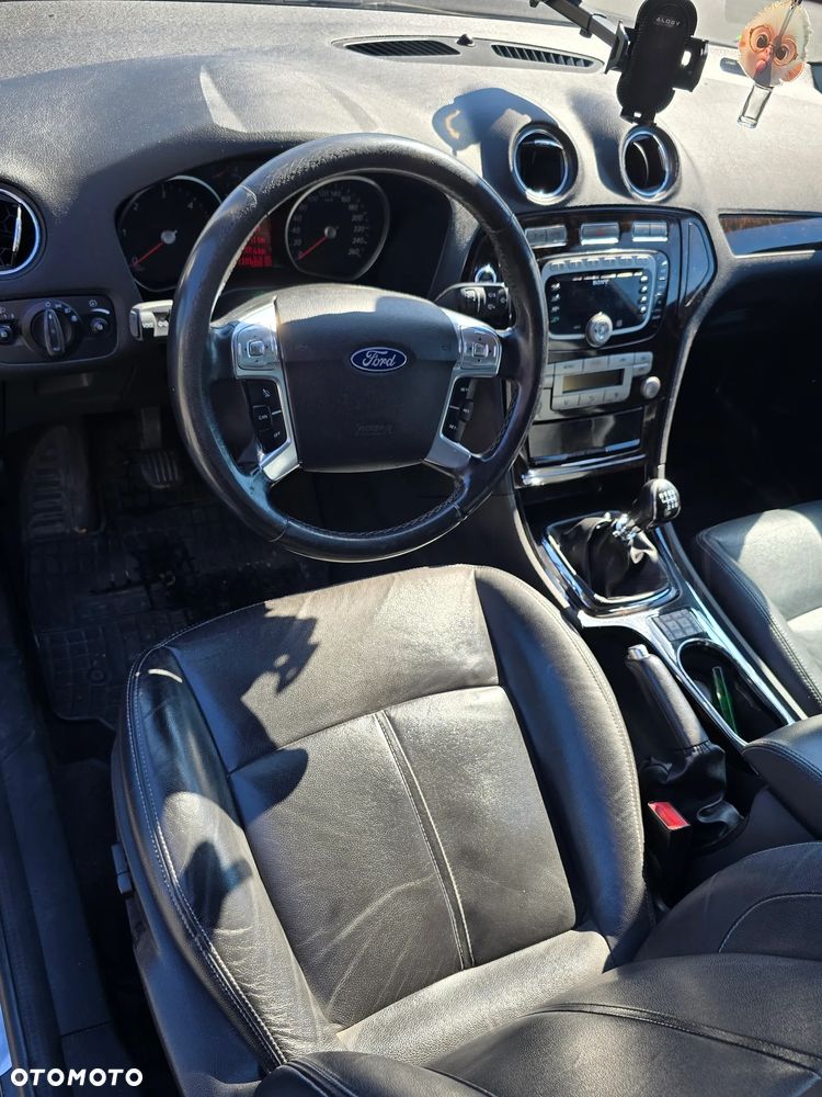 Ford Mondeo 1.8 TDCi Gold X - 36