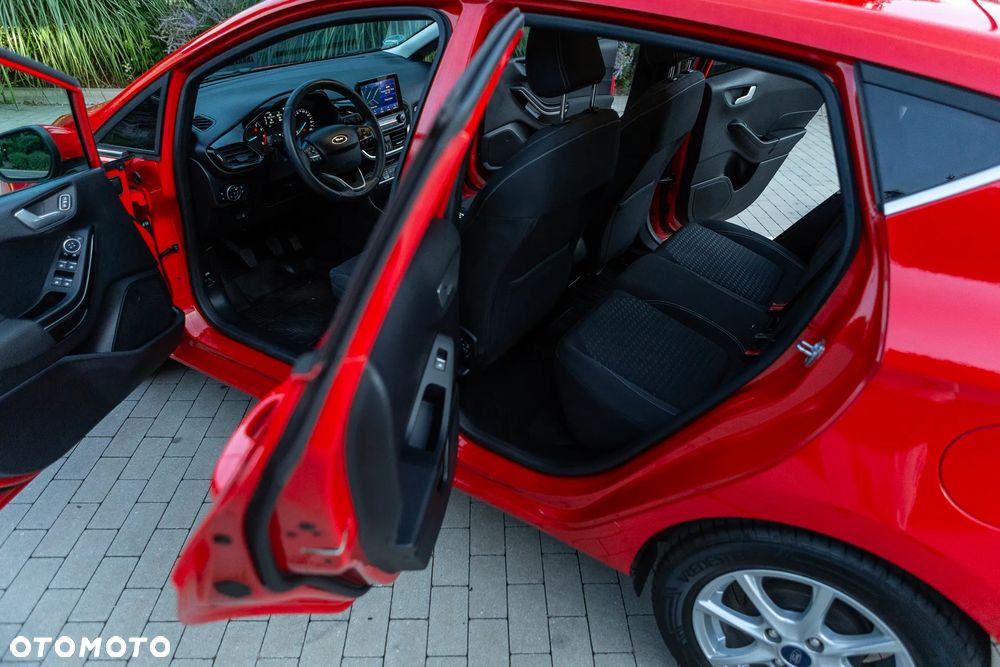 Ford Fiesta - 36