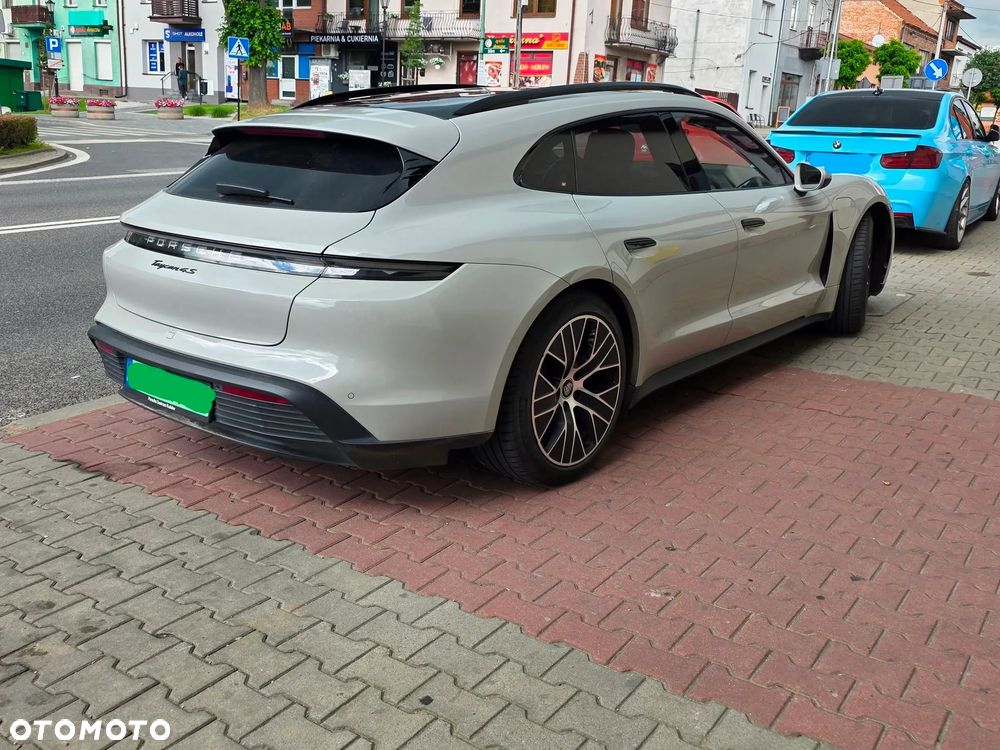 Porsche Taycan 4S Performance Plus - 3