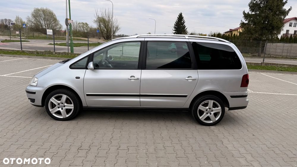 Volkswagen Sharan 2.0 TDI Highline - 3