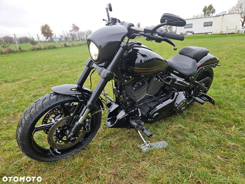 Harley-Davidson FXSB Breakout - 14