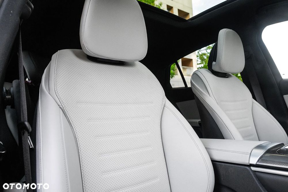 Mercedes-Benz GLC 300 d mHEV 4-Matic AMG Line - 28