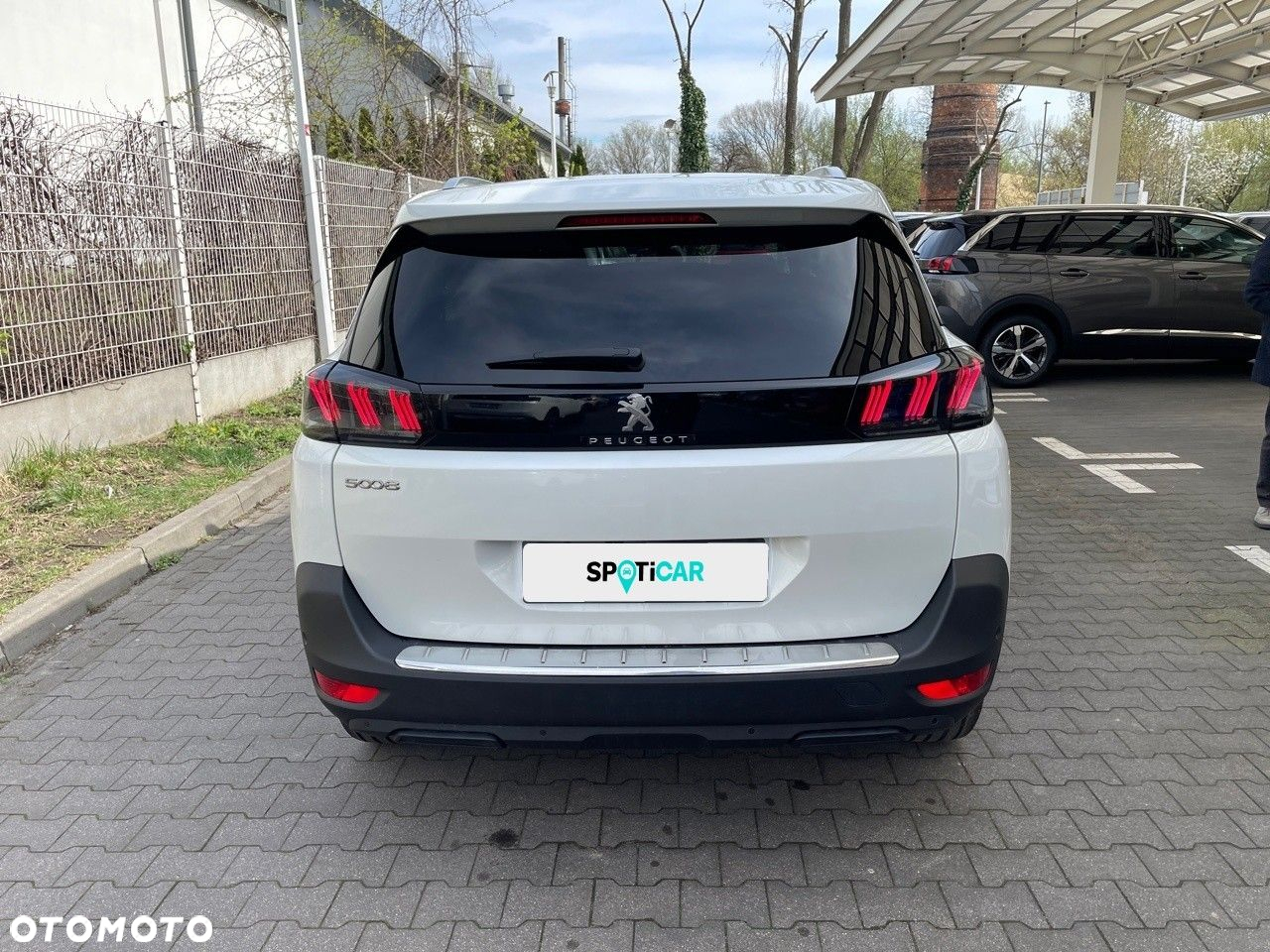 Peugeot 5008 1.5 BlueHDi Allure Pack S&S EAT8 - 5