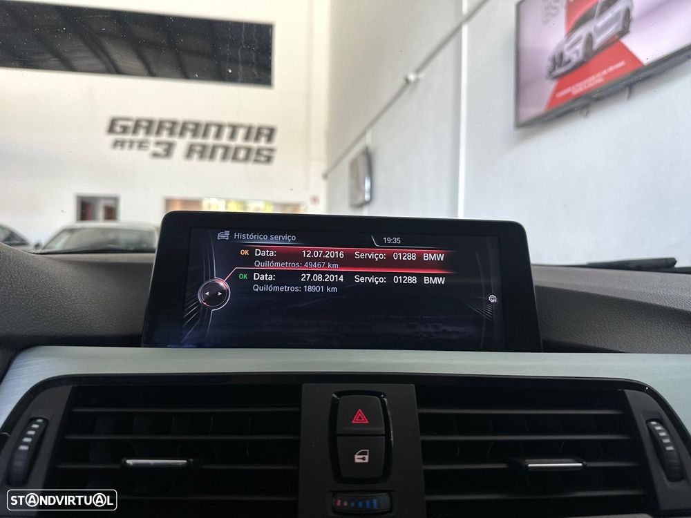 BMW 320 d Pack M - 18