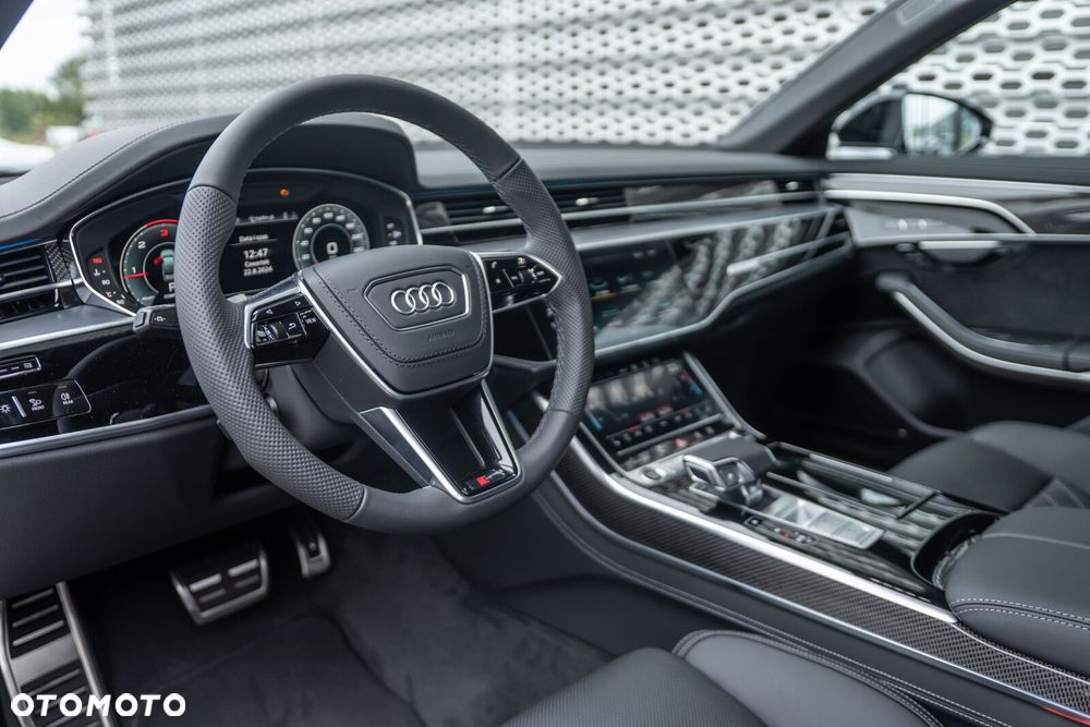 Audi A8 - 18