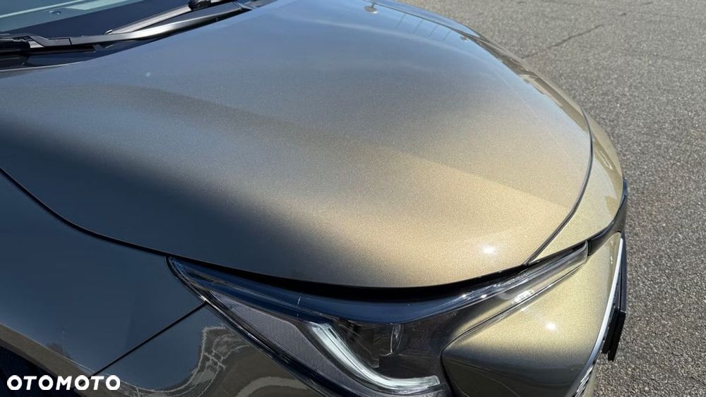 Toyota Corolla 2.0 Hybrid Executive - 8