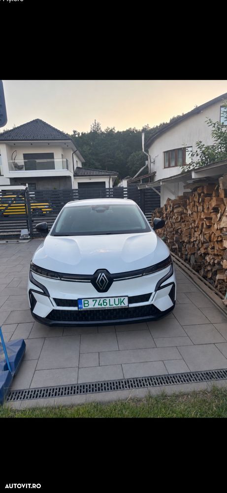 Renault Megane E-TECH 60 kWh 220 CP Iconic - 1