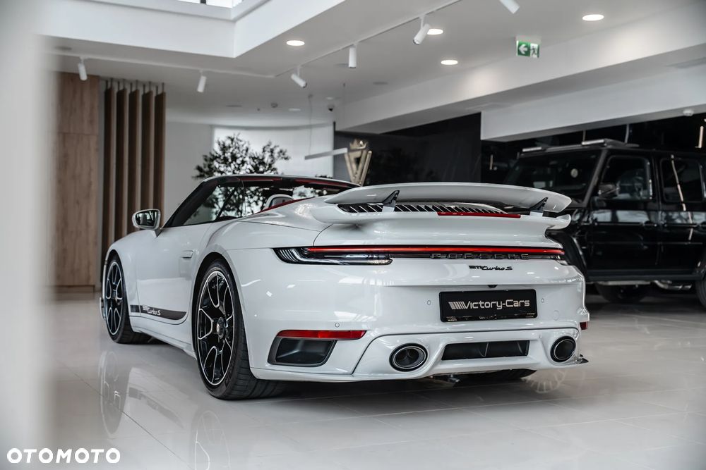 Porsche 911 Turbo S - 16