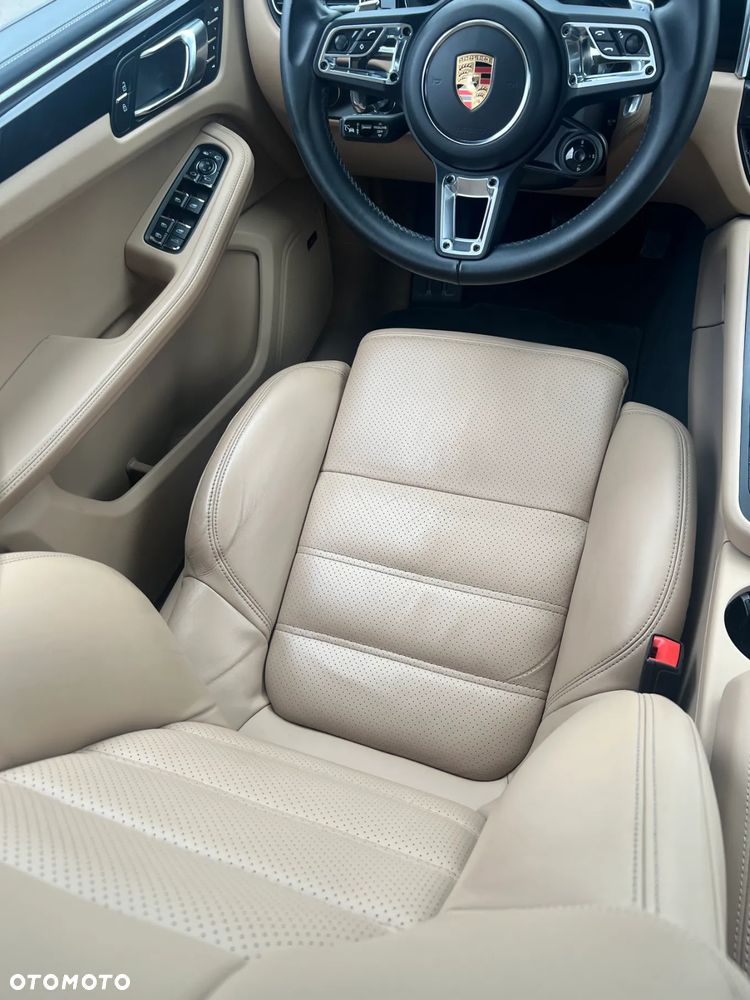 Porsche Macan Standard - 18