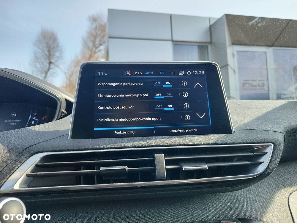 Peugeot 3008 1.2 PureTech Allure - 22