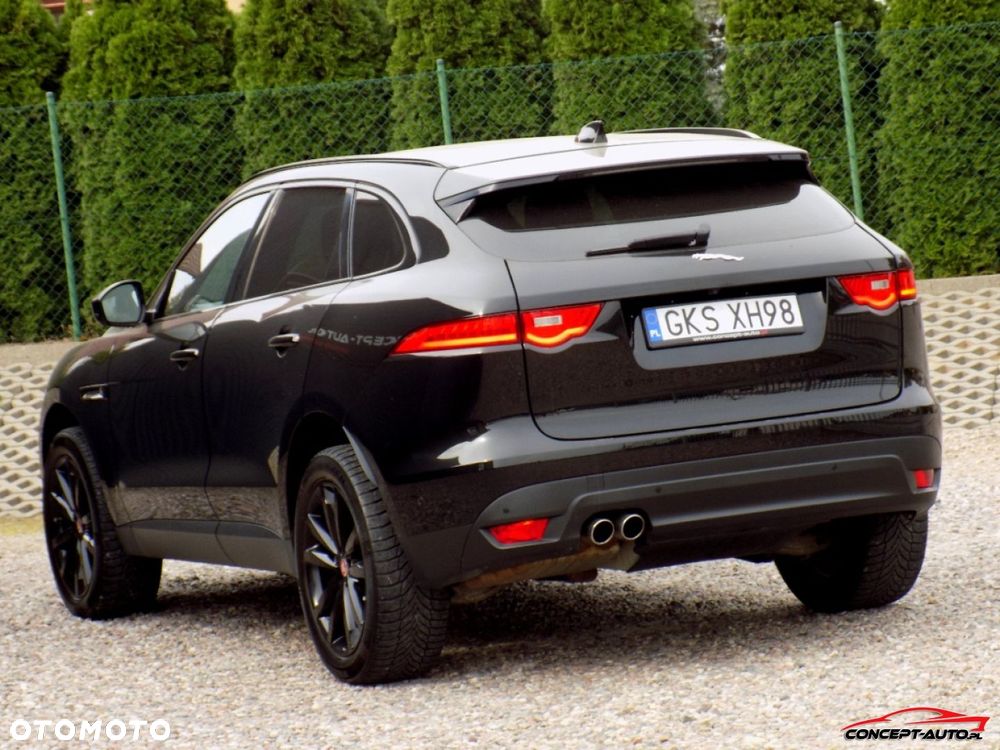 Jaguar F-Pace - 13
