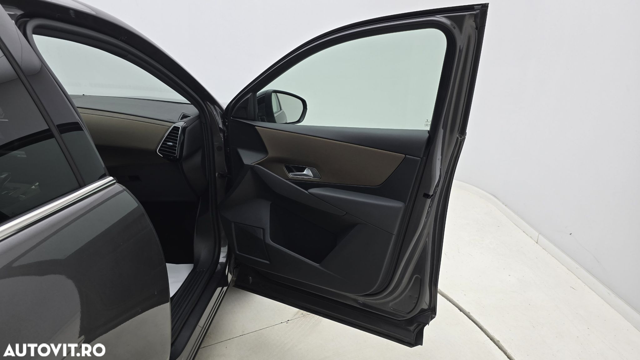 DS Automobiles DS 7 Crossback - 17