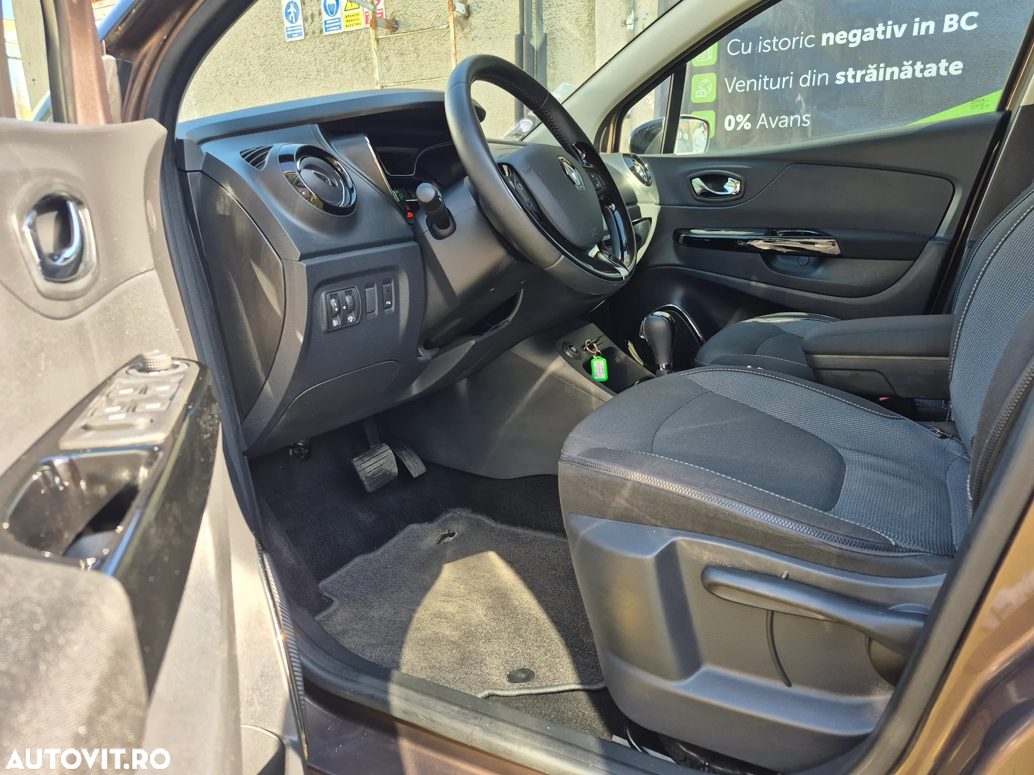 Renault Captur ENERGY TCe EDC Intens - 9