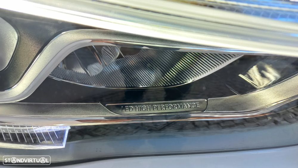 Mercedes-Benz GLA 250 e 8G-DCT Progressive - 25