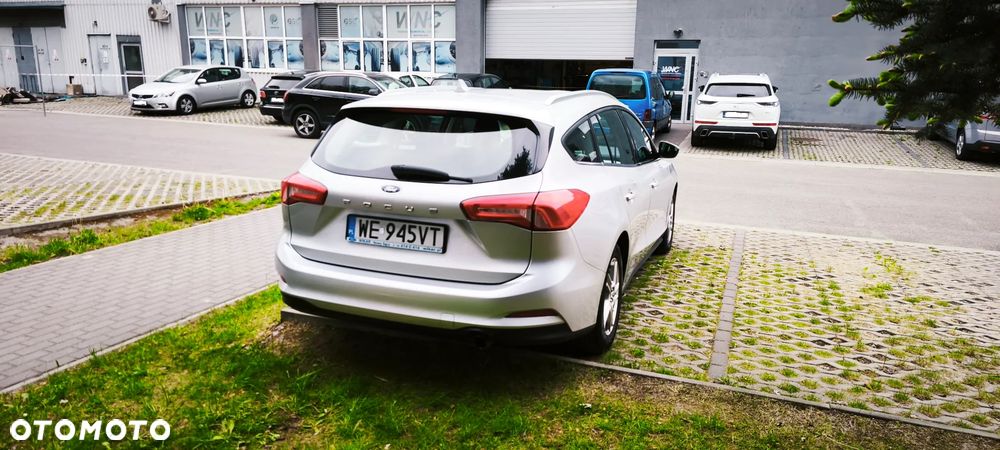 Ford Focus 1.0 EcoBoost Trend Edition Business - 12