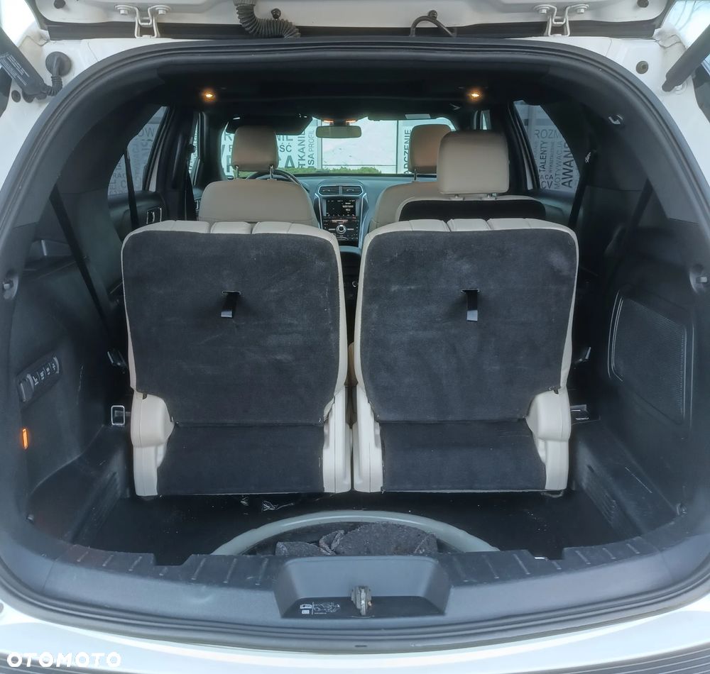 Ford Explorer - 11