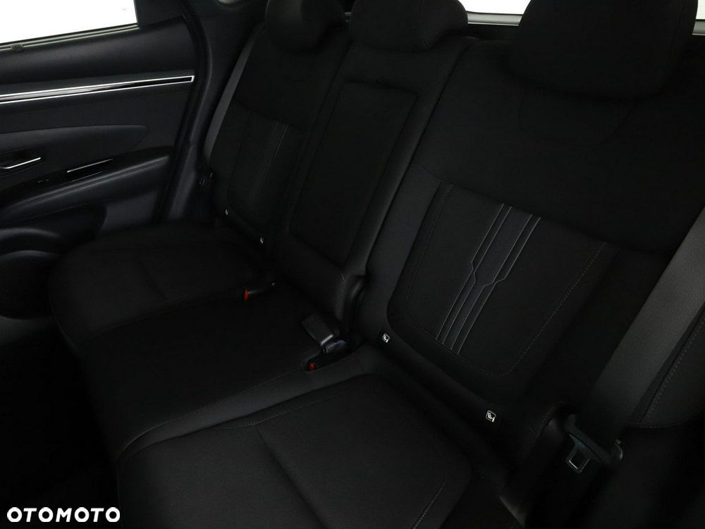 Hyundai Tucson 1.6 CRDi 48V-Hybrid 2WD DCT Select - 18