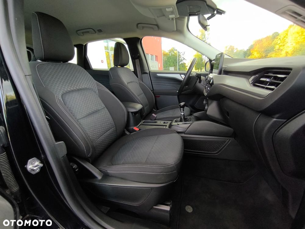 Ford Kuga - 19