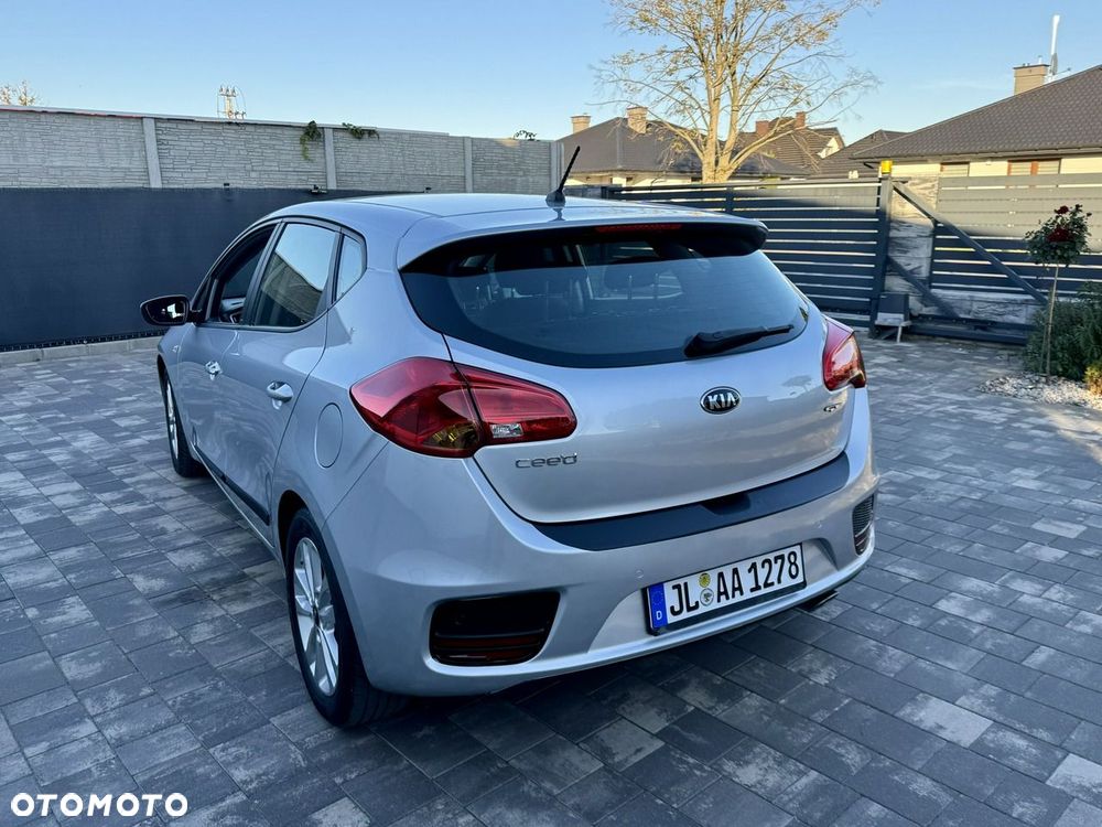 Kia Ceed - 17