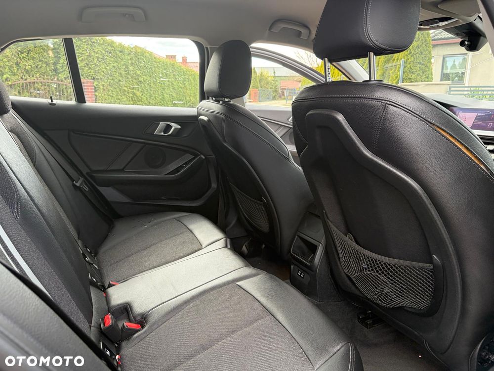 BMW Seria 1 - 16
