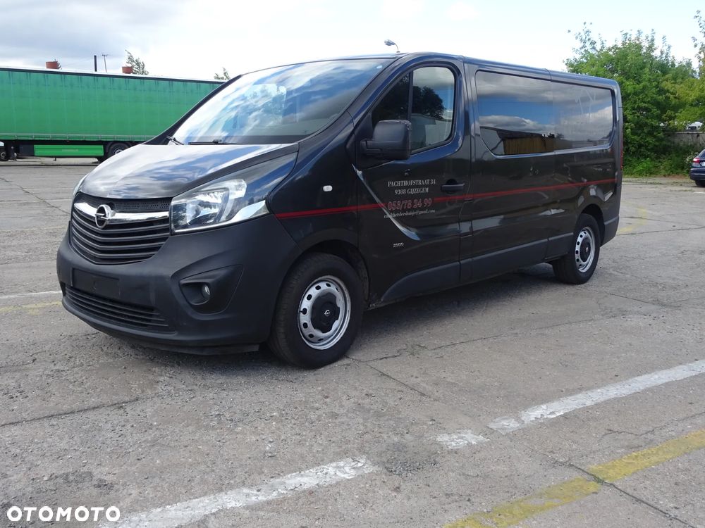 Opel Vivaro - 1