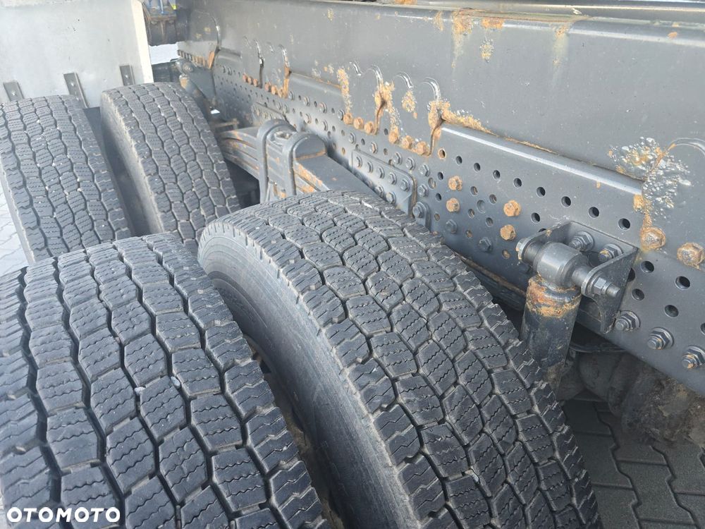 Mercedes-Benz AROCS - 18