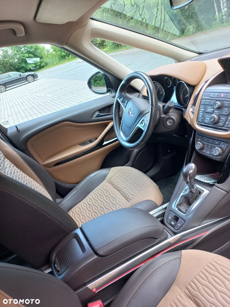 Opel Zafira 1.4 T Cosmo - 14