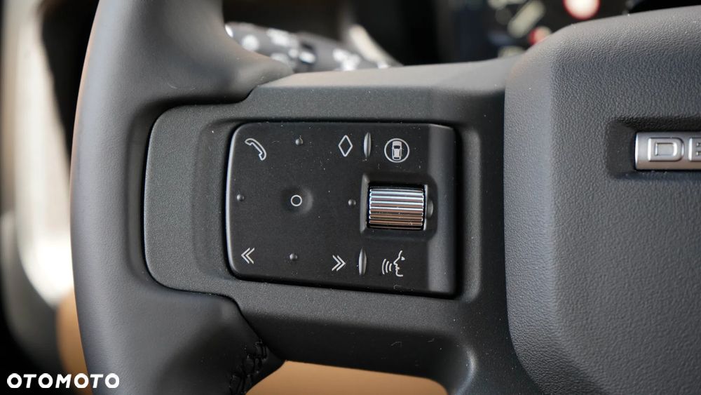 Land Rover Defender 3.0 D350 mHEV X-Dynamic HSE - 16