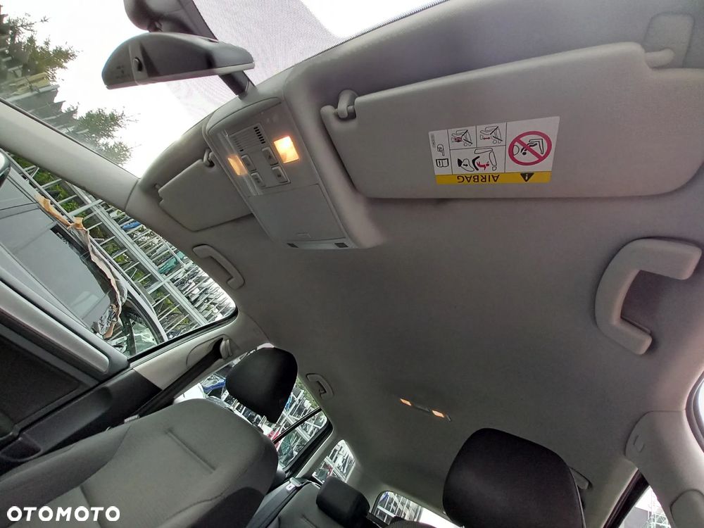 VW GOLF VII PODSUFITKA JASNA KOMBI KOMPLET Z SŁUPKAMI - 2