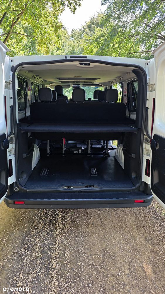 Renault Trafic - 12