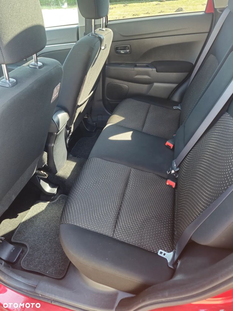 Mitsubishi ASX - 16