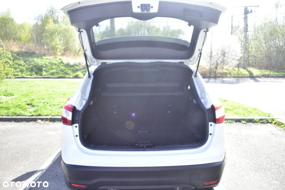 Nissan Qashqai 1.6 DCi 4x4 Tekna - 12