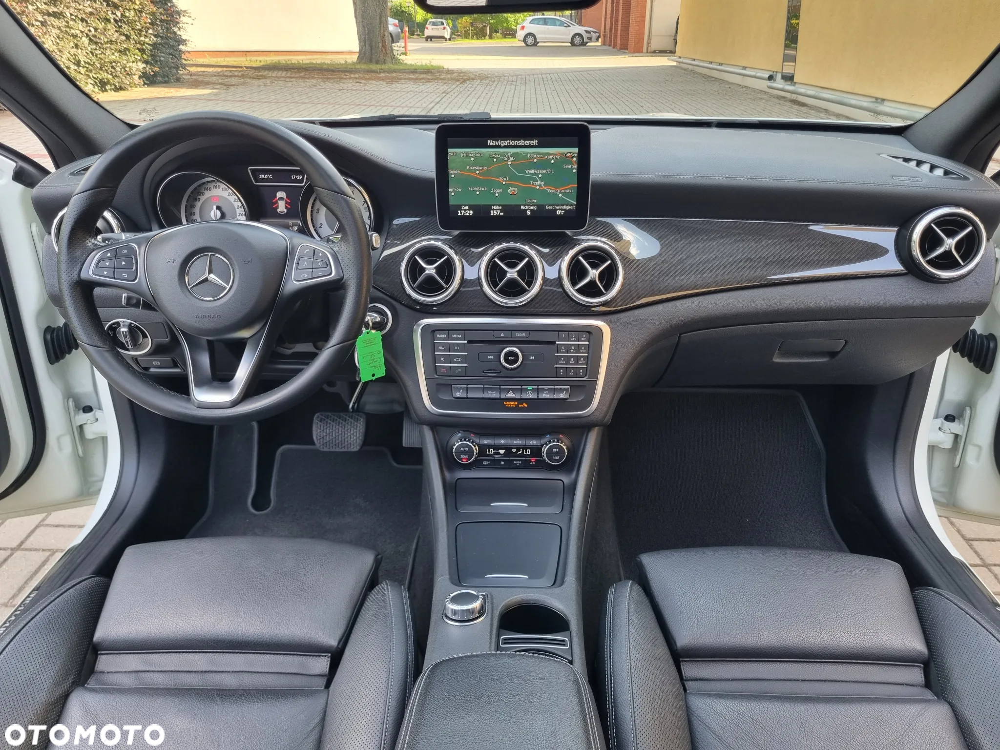 Mercedes-Benz GLA 250 7G-DCT Urban - 22