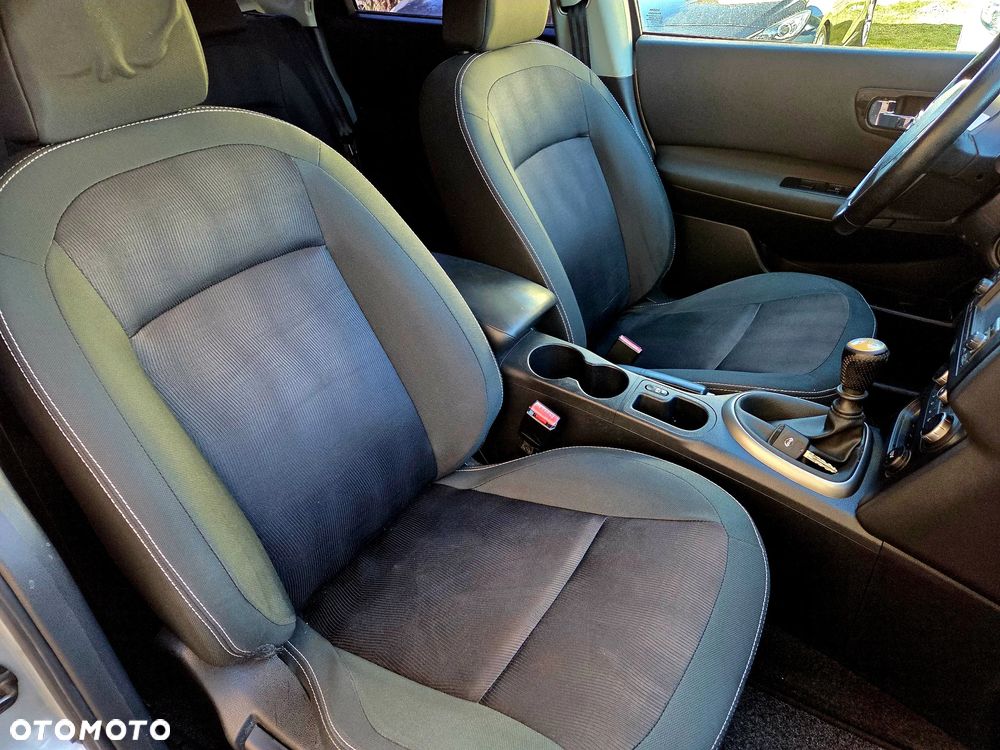 Nissan Qashqai 2.0 Acenta - 24