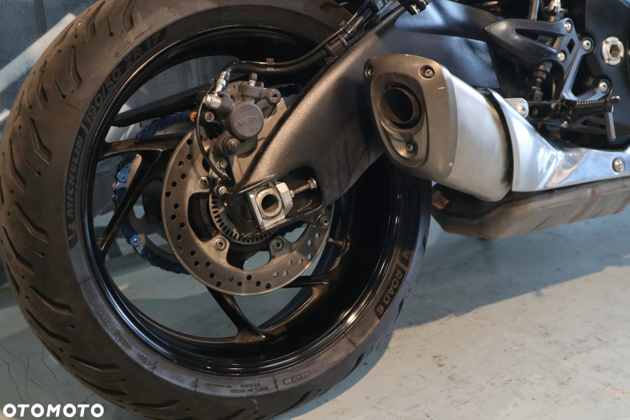 Suzuki GSX - 18