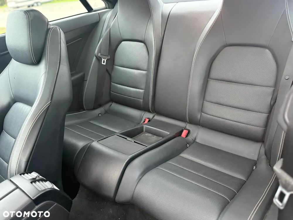 Mercedes-Benz Klasa E 200 CGI BlueEffICIENCY - 12