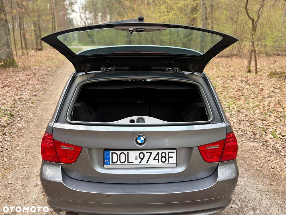 BMW Seria 3 - 28