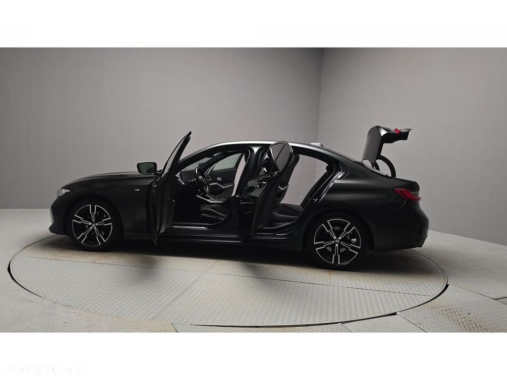 BMW Seria 3 320d xDrive mHEV M Sport - 14