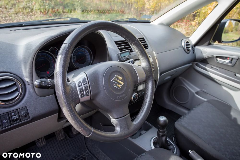 Suzuki SX4 - 11