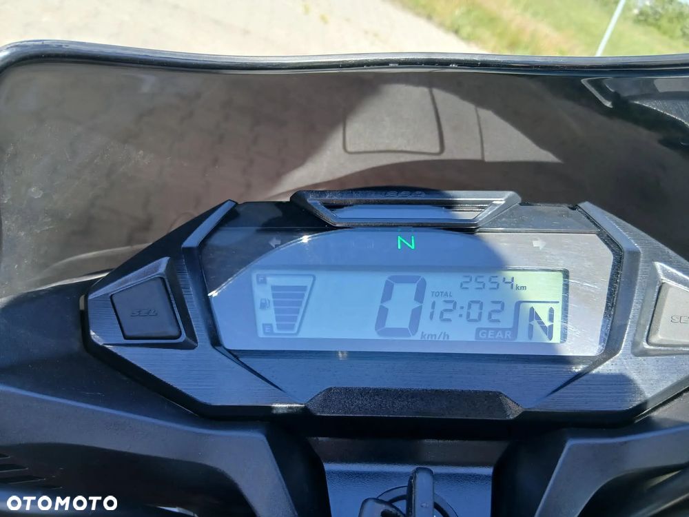 Honda CB - 2