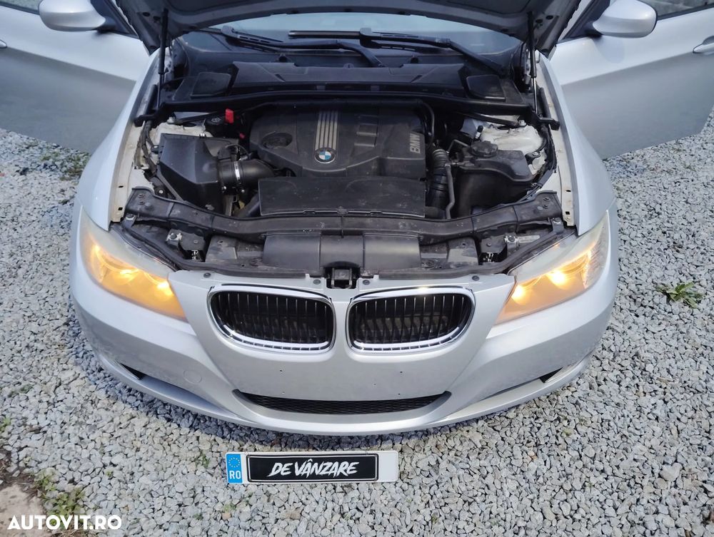 BMW Seria 3 320d DPF Touring Blue Performance Edition Fleet - 10