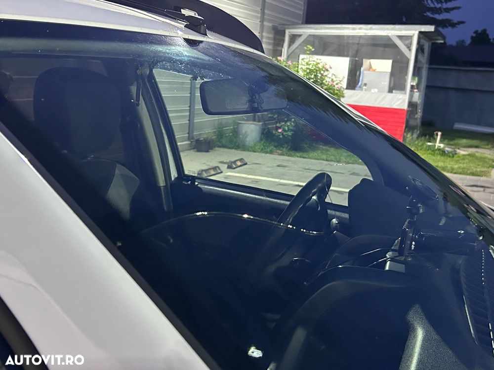 Dacia Duster 1.5 dCi 4x2 Laureate - 5