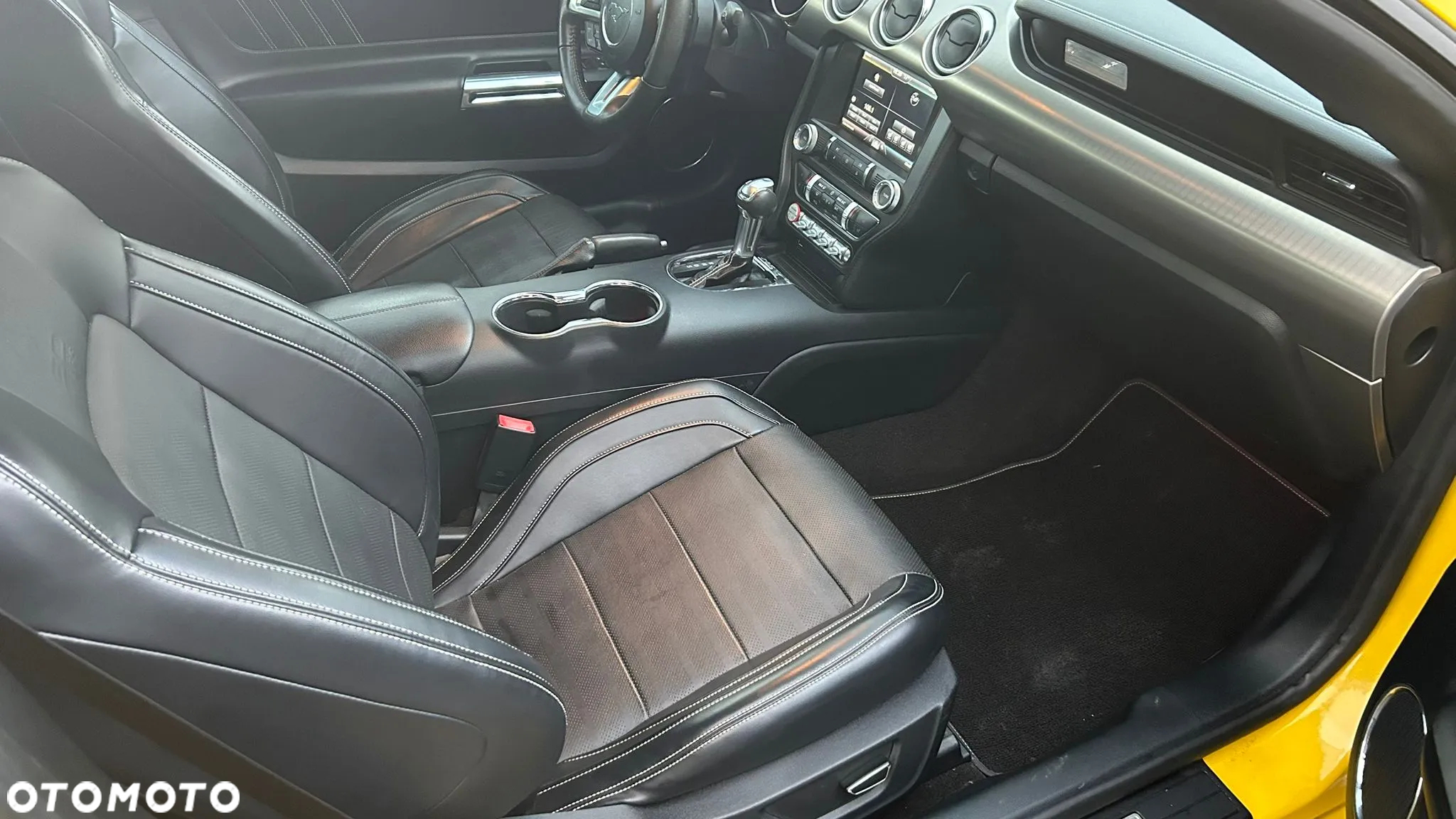 Ford Mustang 2.3 EcoBoost - 11