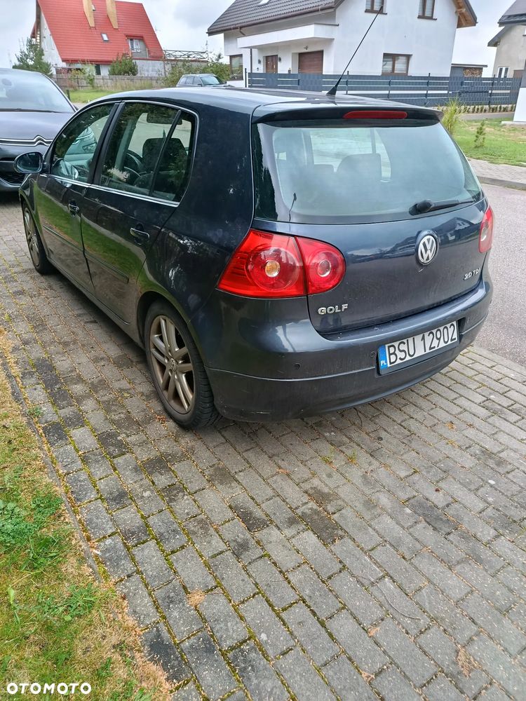 Volkswagen Golf - 2