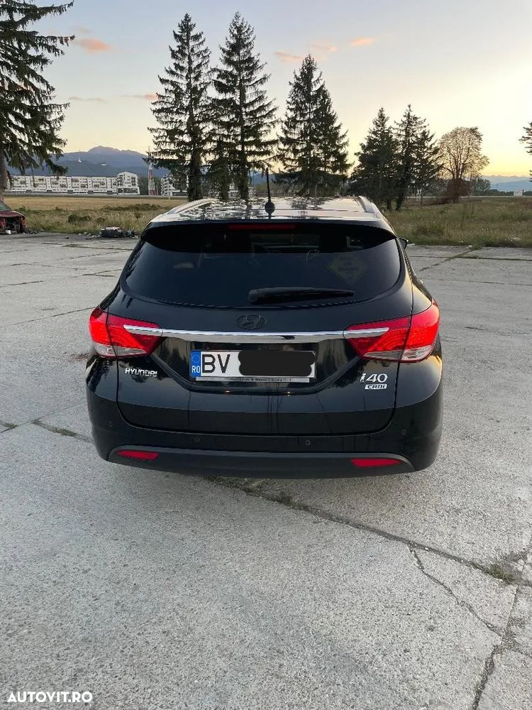 Hyundai i40 1.7 CRDI DPF Wagon Aut. Supreme - 3