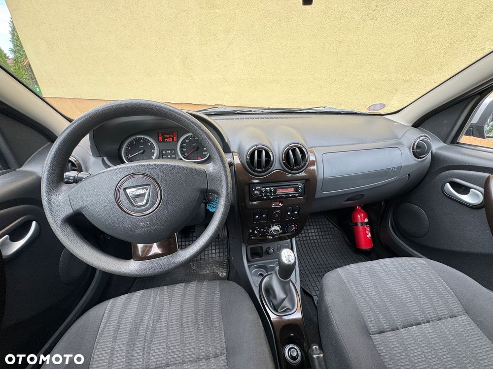 Dacia Duster 1.6 16V 105 4x2 Essentiel - 5