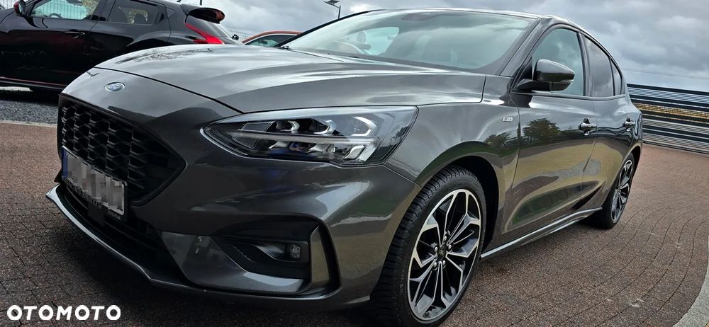 Ford Focus 1.5 EcoBoost ST-Line - 1