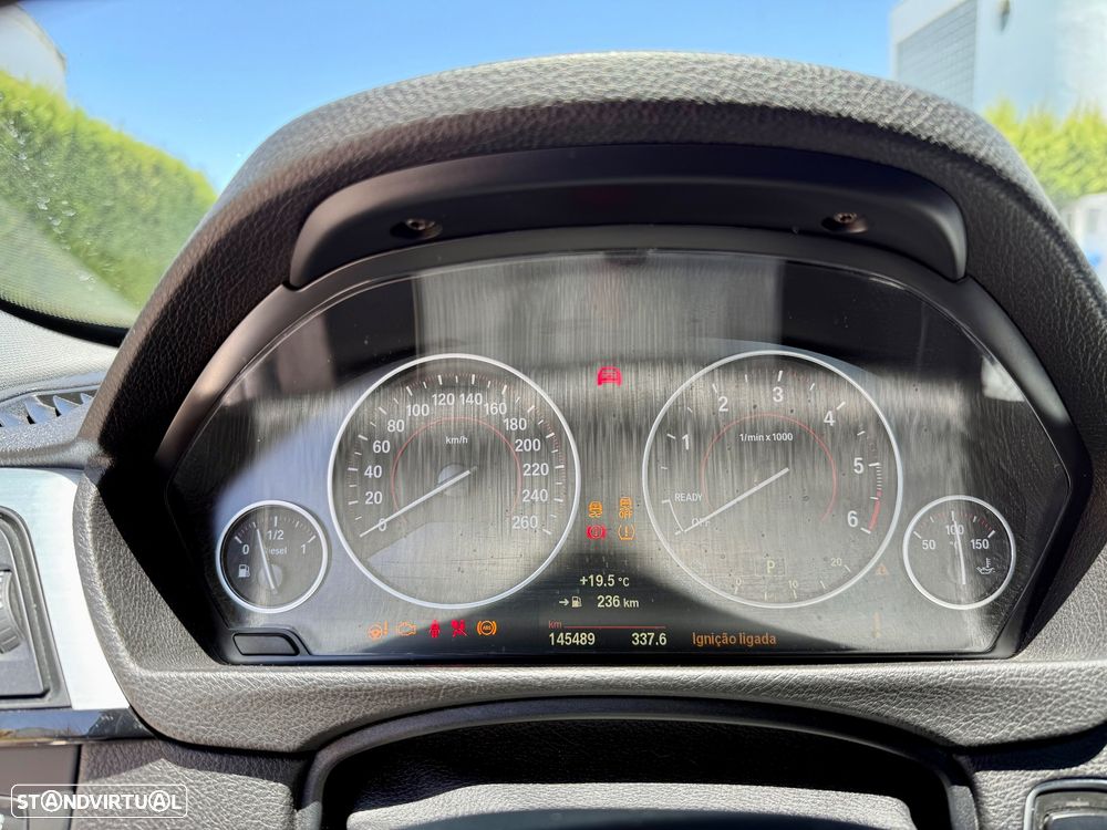 BMW 325 d Auto Line Sport - 17