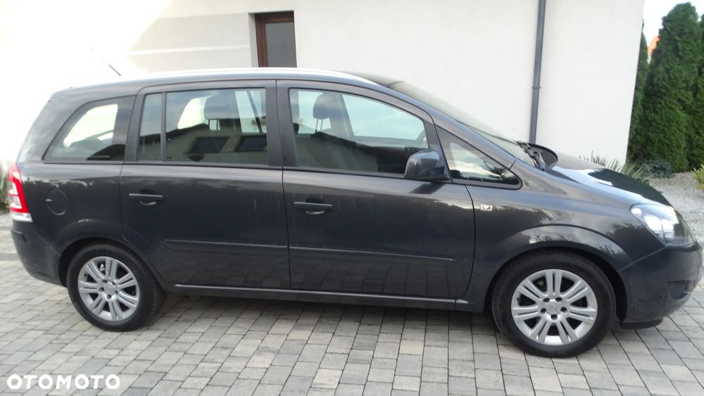 Opel Zafira 1.8 Family Plus - 4