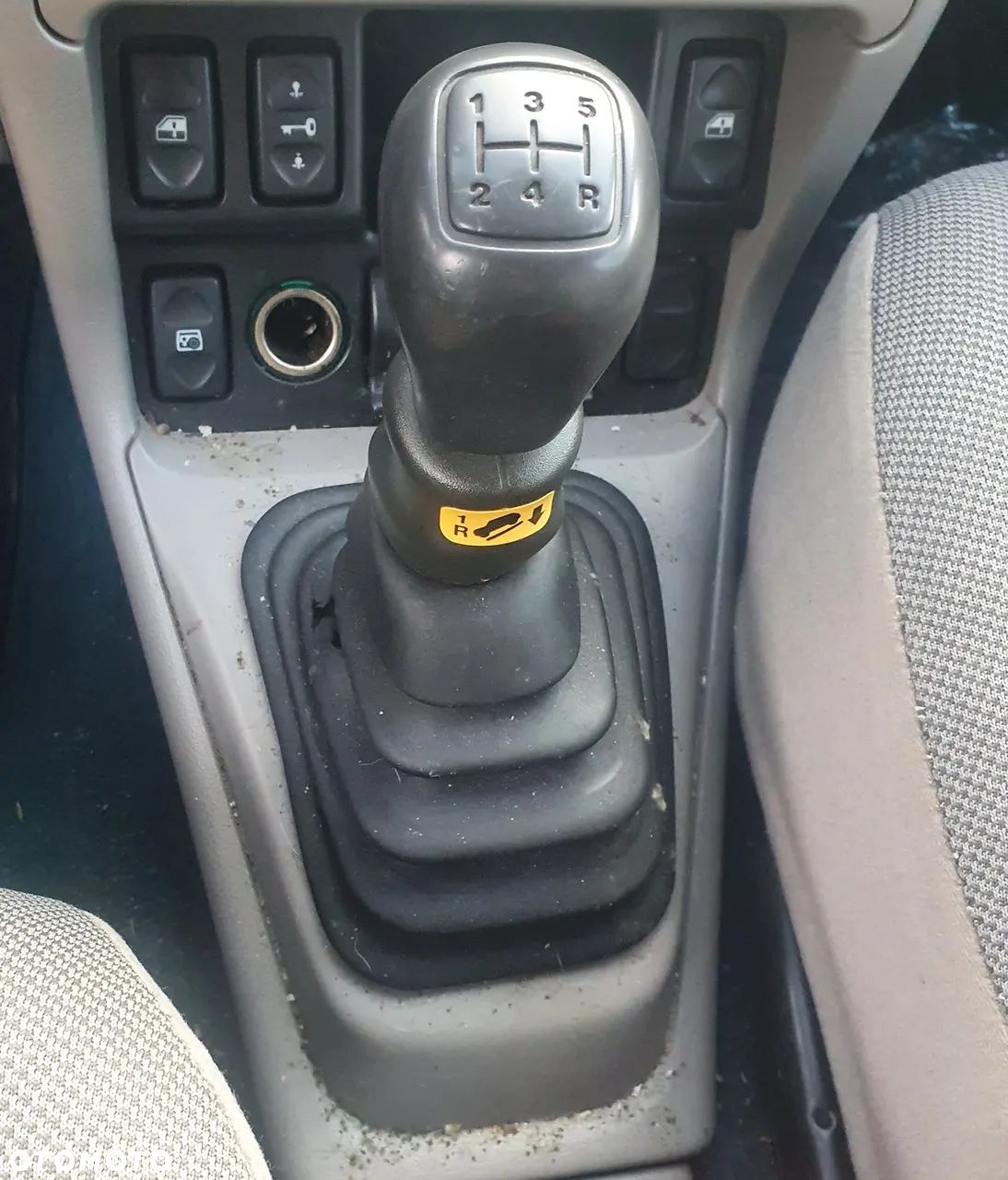 Land Rover Freelander I 3d gałka mieszek zmiany biegów - 1